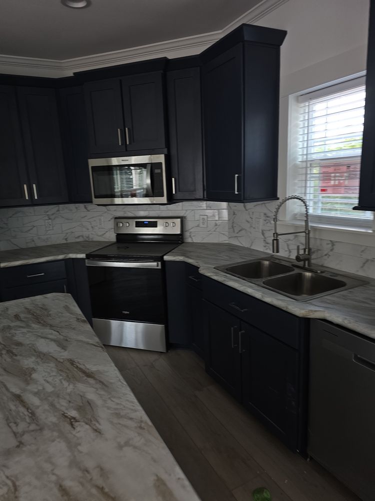 Slide of H&h mobile service