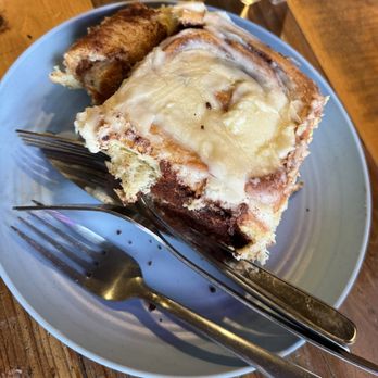 Jenna Sue's Cafe - Cinnamon Role (large) - Coffee & Tea Near Me - Boulder Creek, California Jenna Sue's Cafe - Cinnamon Role (large) - Coffee & Tea Near Me - Boulder Creek, California