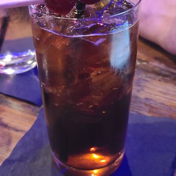 Commodore Public House & Kitchen - Cherry coke - Sandwiches Near Me - Wilmington, North Carolina Commodore Public House & Kitchen - Cherry coke - Sandwiches Near Me - Wilmington, North Carolina