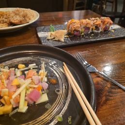 Ceviche and a Fin's roll. Ceviche and a Fin's roll.