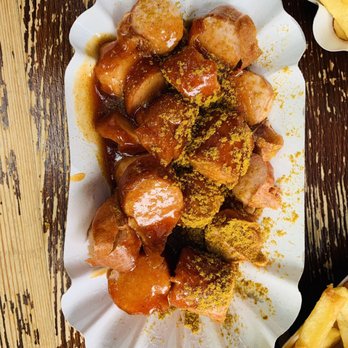 de Fries Express - Currywurst - Food Stands Near Me - Hamburg, HH