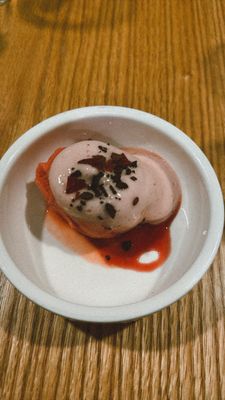 Maude & the Bear by null