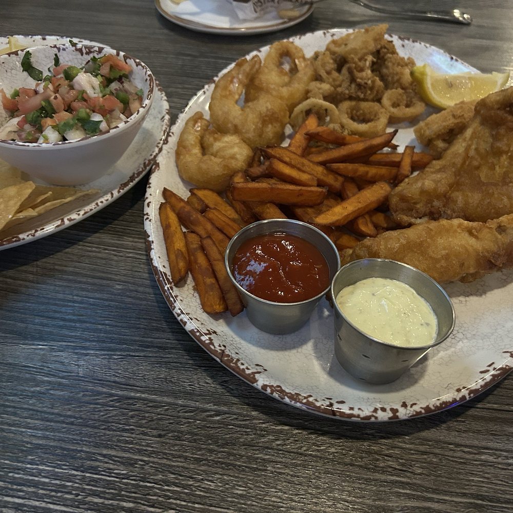 Very measly in servings. The platter is $28. Very measly in servings. The platter is $28.