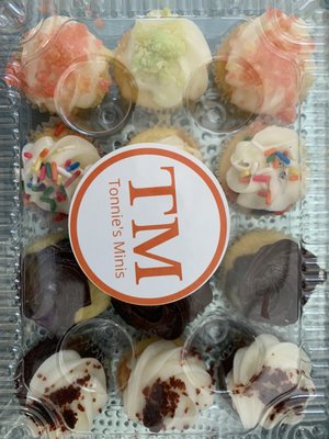 Tonnie's Minis by null