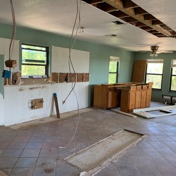 Taylor Made Wood Flooring - Initial demo - Flooring Near Me - New Braunfels, Texas Taylor Made Wood Flooring - Initial demo - Flooring Near Me - New Braunfels, Texas
