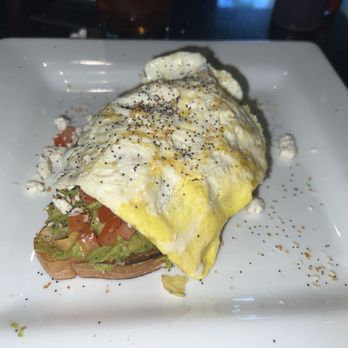Keke's Breakfast Cafe - Avocado Toast w an egg - Breakfast & Brunch Near Me - Tampa, Florida