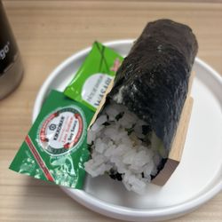 Jersey City Fish Stand - Spicy tuna hand roll