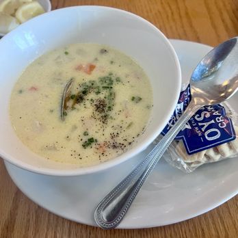 Fishwives - Clam Chowder - Seafood Near Me - Pasadena, California