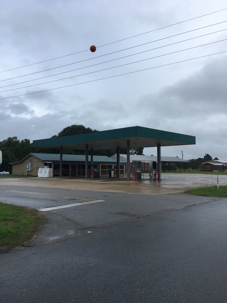 AGRICOLA QUICK STOP 6197 Hwy 613, Lucedale, Mississippi Convenience