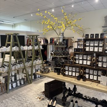 The Curated Closet - Women's Clothing Near Me - Coeur d'Alene, Idaho The Curated Closet - Women's Clothing Near Me - Coeur d'Alene, Idaho