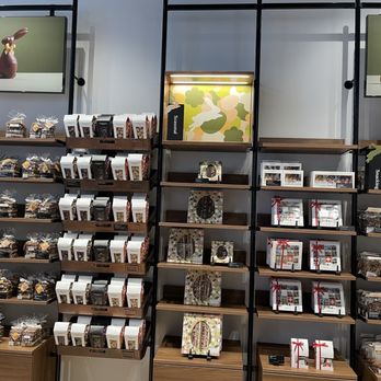 Läderach - Chocolatiers & Shops Near Me - New York, New York Läderach - Chocolatiers & Shops Near Me - New York, New York
