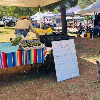 Bisbee Saturday Market - a table of fresh produce - Farmers Market Near Me - Bisbee, Arizona Bisbee Saturday Market - a table of fresh produce - Farmers Market Near Me - Bisbee, Arizona