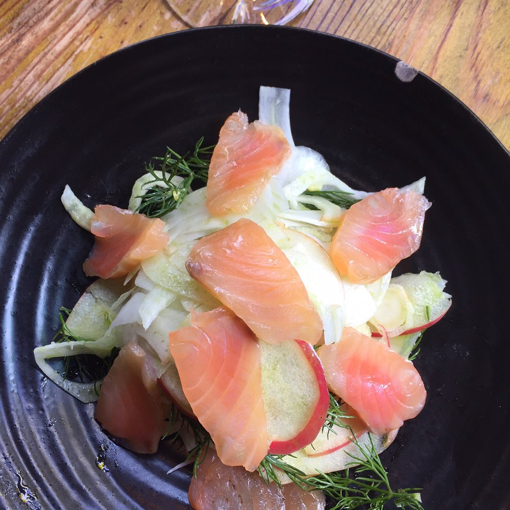 Plateau - Cured salmon, fennel, Apple, lemon - Wine Bars Near Me - Brighton, BNH Plateau - Cured salmon, fennel, Apple, lemon - Wine Bars Near Me - Brighton, BNH