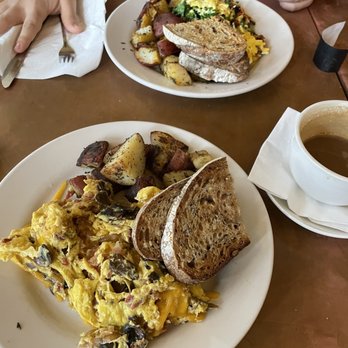 Jake's Restaurant - Downtown Scramble - Breakfast & Brunch Near Me - Northampton, Massachusetts Jake's Restaurant - Downtown Scramble - Breakfast & Brunch Near Me - Northampton, Massachusetts