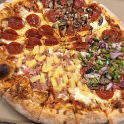 Free Topping Pizza - Yum yum!