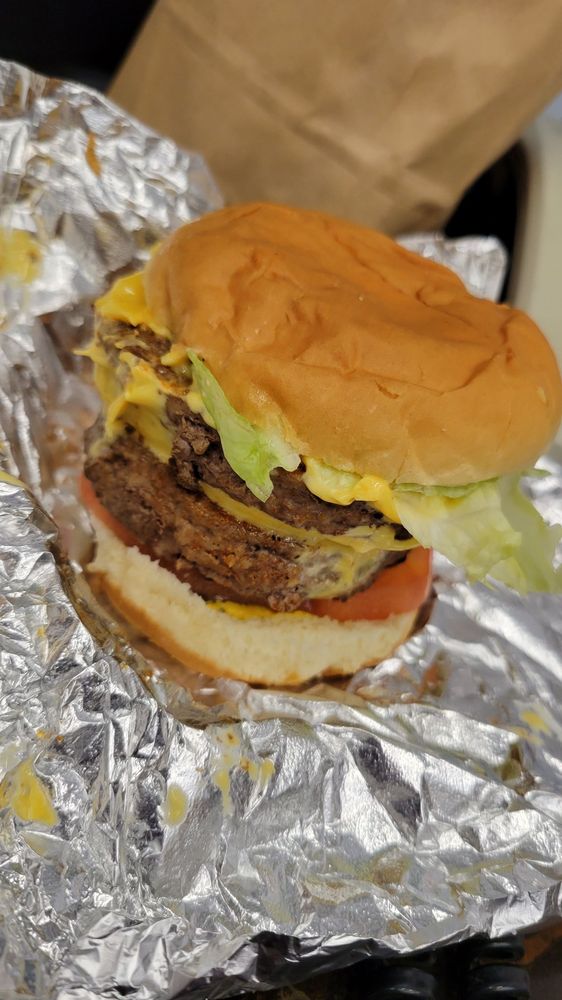 Junk Yard Burgers Logo