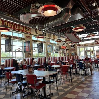 Portillo's Tucson - Hot Dogs Near Me - Tucson, Arizona Portillo's Tucson - Hot Dogs Near Me - Tucson, Arizona