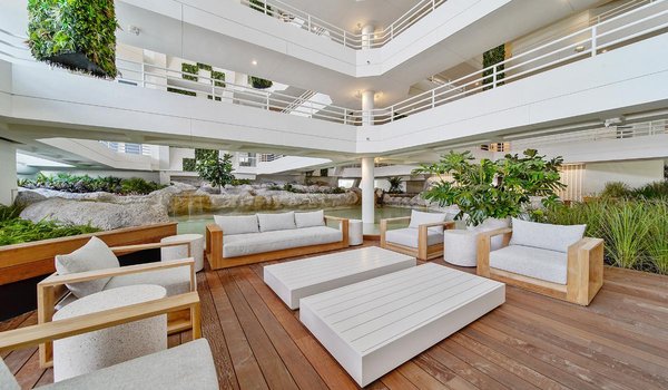 The Hamilton by null