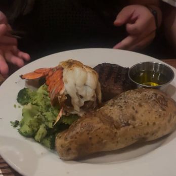 Hereford House - Herf & Surf - Steakhouses Near Me - Independence, Missouri