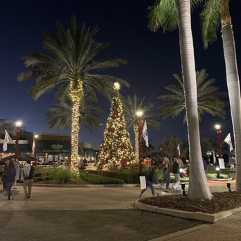 Lakewood Ranch Christmas Main Street 2022 Michael Saunders & Company Lakewood Ranch - Real Estate Agents - 8325 Lakewood  Ranch Blvd, Bradenton, Fl - Phone Number - Yelp