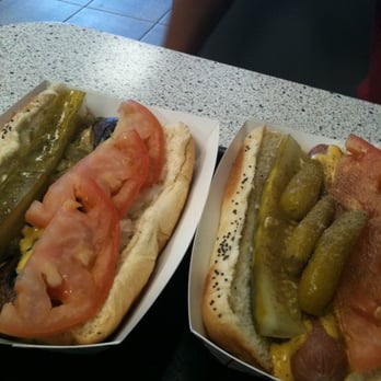 The Dogout - Hot Dogs Near Me - Bannockburn, Illinois