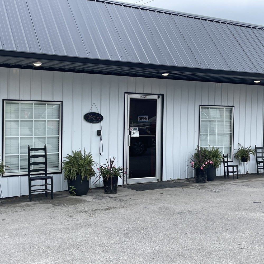 Hometown Cafe - he front of the restaurant - Breakfast & Brunch Near Me - Grimsley, Tennessee Hometown Cafe - he front of the restaurant - Breakfast & Brunch Near Me - Grimsley, Tennessee