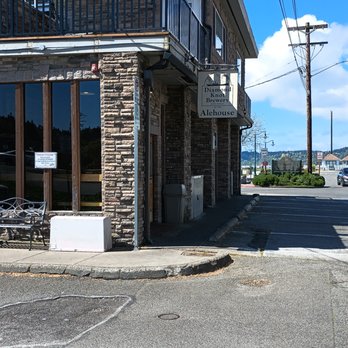 Diamond Knot Brewery & Alehouse - Breweries Near Me - Mukilteo, Washington