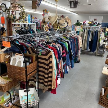THREE BEES THRIFT & More Store - Thrift Stores Near Me - HARTSELLE, Alabama THREE BEES THRIFT & More Store - Thrift Stores Near Me - HARTSELLE, Alabama