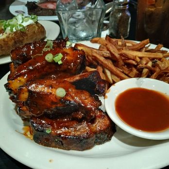 Ike's Minnetonka - BBQ Ribs - Steakhouses Near Me - Minnetonka, Minnesota