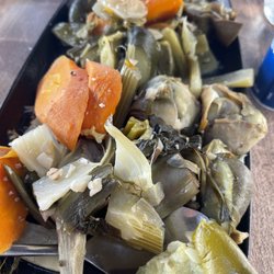 Chez Remi - Garlic artichoke, in season and we're delicious!