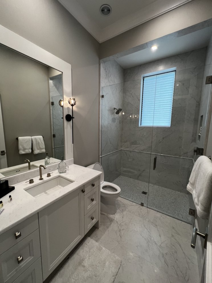 LUXURIOUS GLASS Updated June 2024 351 10th St N, Naples, Florida