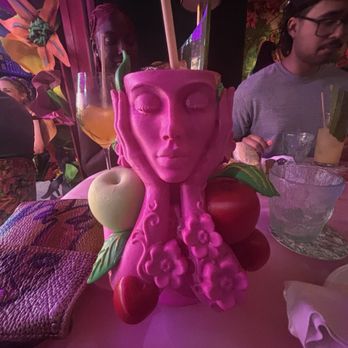 Rosi La Loca - Rosi's Whisper cocktail - Tapas Bars Near Me - Madrid, M