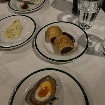 Dingles Public House - sausage roll, egg - Gastropubs Near Me - San Francisco, California Dingles Public House - sausage roll, egg - Gastropubs Near Me - San Francisco, California