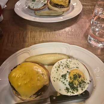 Au Cheval - Single Cheeseburger with egg - Bars Near Me - Chicago, Illinois Au Cheval - Single Cheeseburger with egg - Bars Near Me - Chicago, Illinois