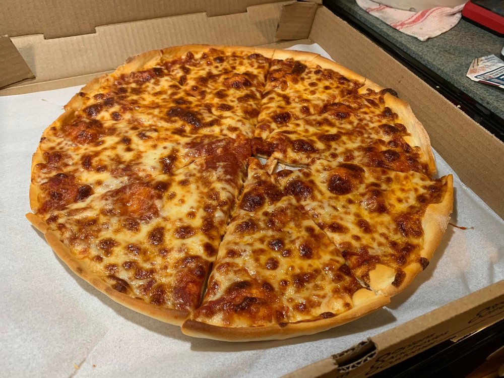 Food from Tri City Pizza