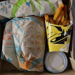 Minchie Deluxe Cravings Box