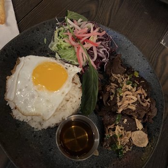 Dzo Viet Eatery - Hanoi Lemongrass Beef $20 - Vietnamese Near Me - Toronto, Ontario