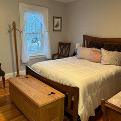 37OakRidgeHouse - Alexandria Room with Queen