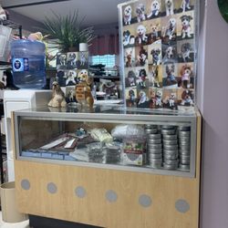 Mac Dog Grooming - Front desk- friends are welcome here