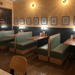 Ba & Me - Interior seating