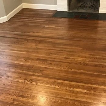 Majestic Floors - a hardwood floor in a living room - Flooring Near Me - Montreal, Quebec