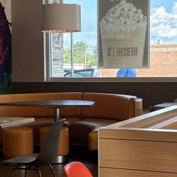 McDonald's - Worker flirting