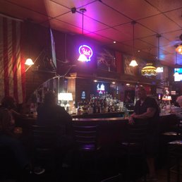 Dive bar vibes.