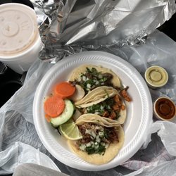 Taqueria Mexico Express - Asada, Pollo, Carnitas tacos and a horchata to drink...all for $6!