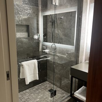 Hyatt Regency - Hotels Near Me - Renton, Washington