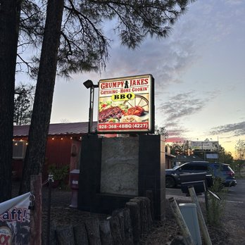 Grumpy Jake's BBQ - Barbeque Near Me - Pinetop-Lakeside, Arizona