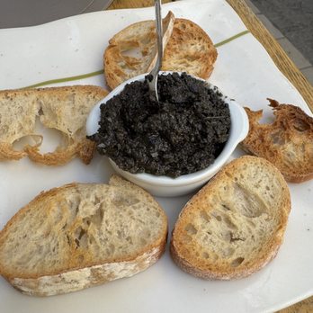 Restaurant L'Eau à la Bouche - tapenade - Restaurants Near Me - Grignan, 26 Restaurant L'Eau à la Bouche - tapenade - Restaurants Near Me - Grignan, 26