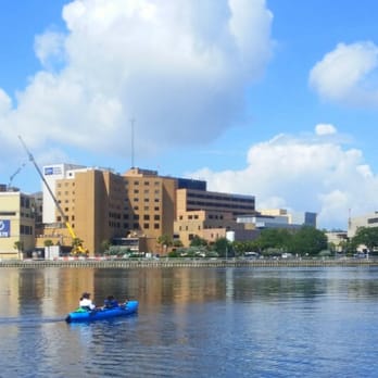 Riverwalk Boating - Boating Near Me - Tampa, Florida