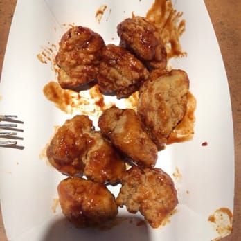 Buffalo Wild Wings - Where's the sauce???? - American Near Me - Orlando, Florida