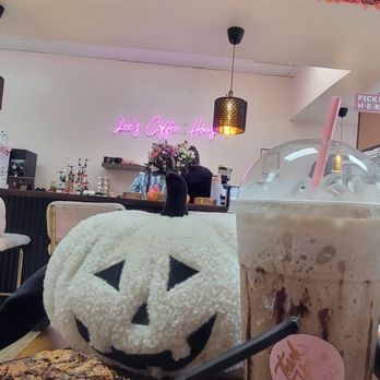 Lee's Coffee House - Coffee & Tea Near Me - San Fernando Valley, California Lee's Coffee House - Coffee & Tea Near Me - San Fernando Valley, California